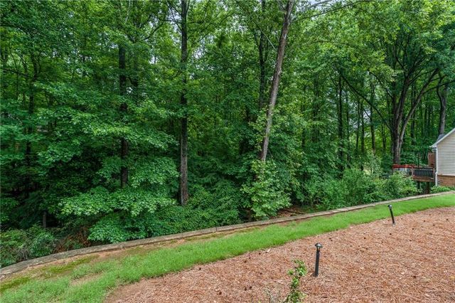1022 Sasha Lane, Roswell, GA 30075