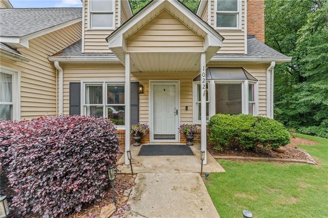 1022 Sasha Lane, Roswell, GA 30075