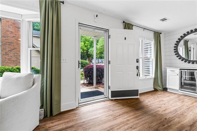 1022 Sasha Lane, Roswell, GA 30075