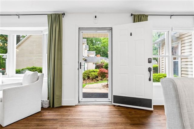 1022 Sasha Lane, Roswell, GA 30075