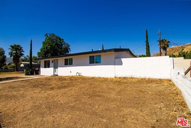 12100 Adelphia Avenue, San Fernando, CA 91340