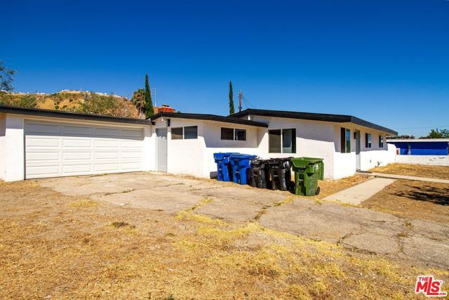 12100 Adelphia Avenue, San Fernando, CA 91340