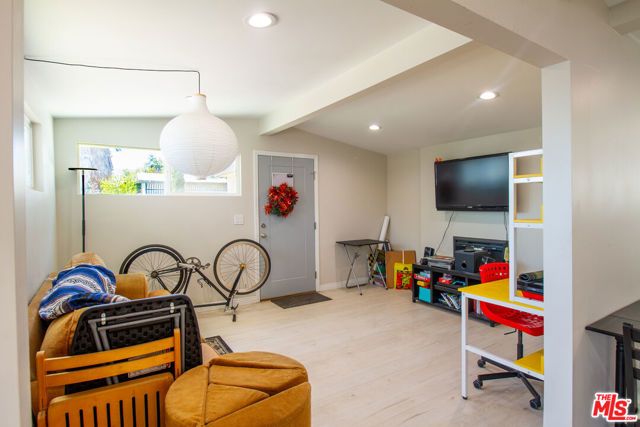 12100 Adelphia Avenue, San Fernando, CA 91340
