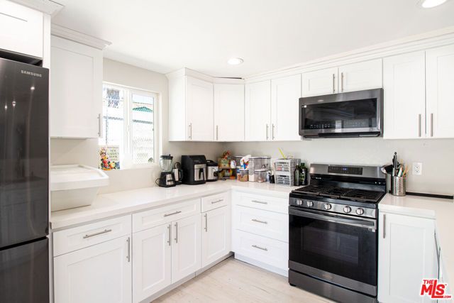 12100 Adelphia Avenue, San Fernando, CA 91340