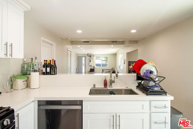 12100 Adelphia Avenue, San Fernando, CA 91340