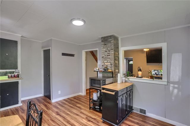 1133 Rosannah St, Ellwood City, PA 16117