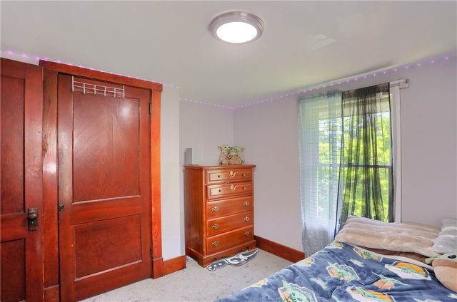 1133 Rosannah St, Ellwood City, PA 16117