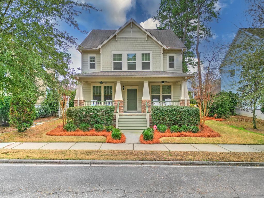 Image 2 of property listing at 167 Lotz Drive, Summerville, SC 29483