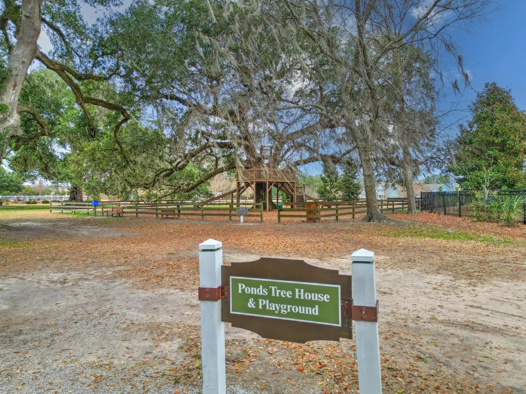 Image 71 of property listing at 167 Lotz Drive, Summerville, SC 29483