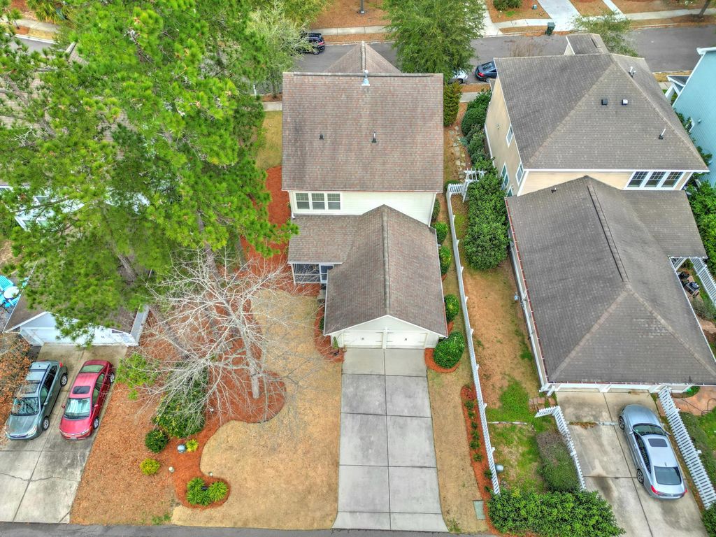 Image 9 of property listing at 167 Lotz Drive, Summerville, SC 29483