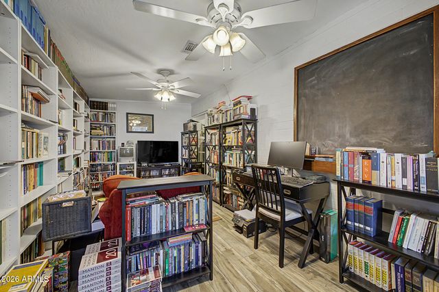 10422 S 44TH Street, Phoenix, AZ 85044