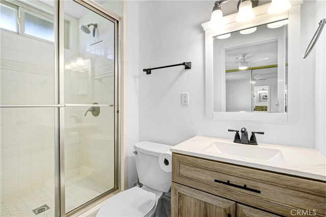 75220 Valencia, Palm Desert, CA 92211