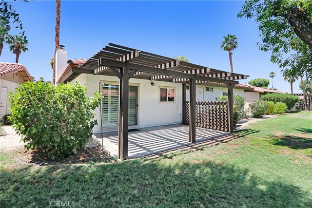 75220 Valencia, Palm Desert, CA 92211