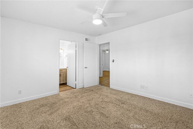 75220 Valencia, Palm Desert, CA 92211