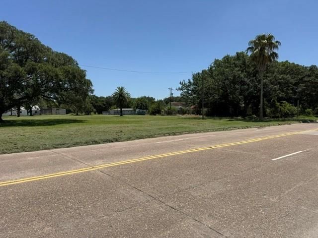 800 3rd Ave N Avenue N, Texas City, TX 77590