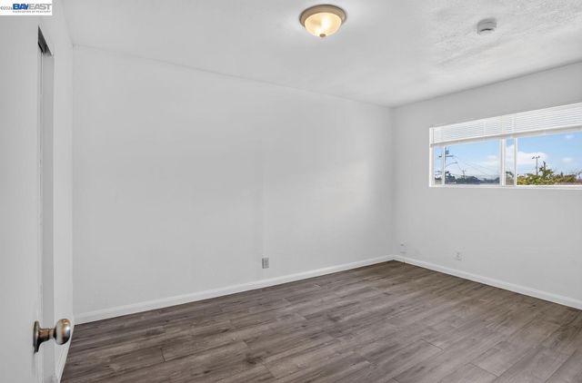 2841 Octavia St, Oakland, CA 94619