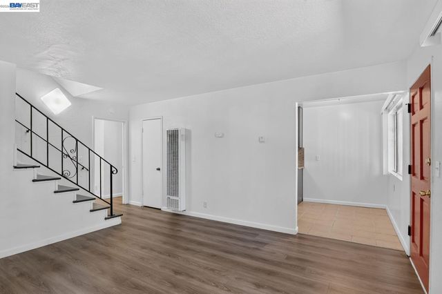 2841 Octavia St, Oakland, CA 94619