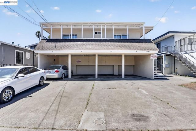 2841 Octavia St, Oakland, CA 94619