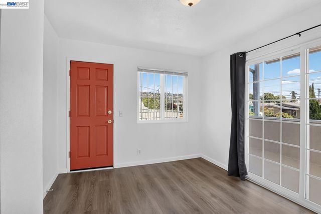 2841 Octavia St, Oakland, CA 94619