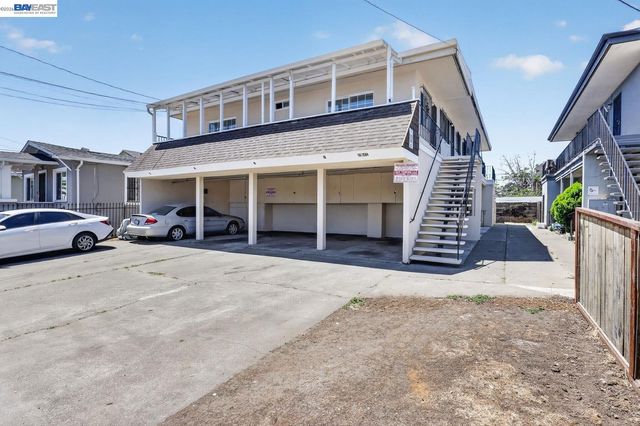 2841 Octavia St, Oakland, CA 94619