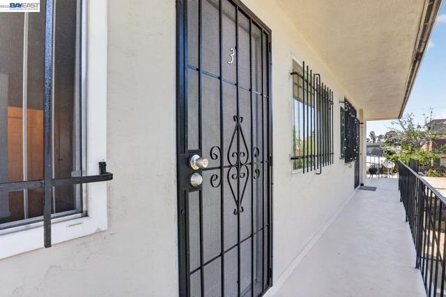 2841 Octavia St, Oakland, CA 94619