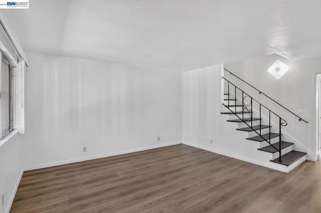 2841 Octavia St, Oakland, CA 94619