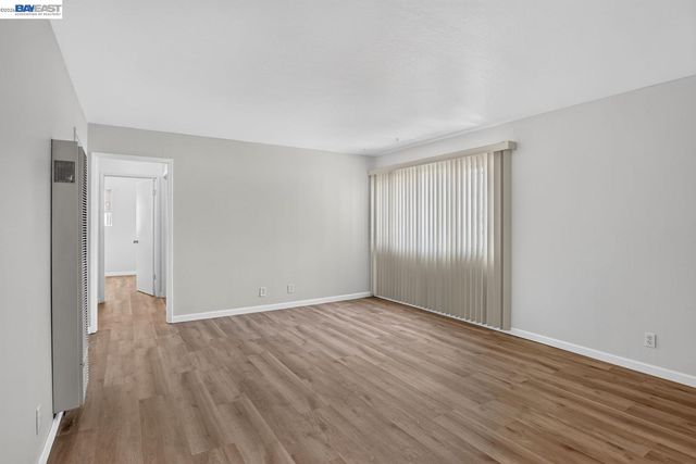 2841 Octavia St, Oakland, CA 94619