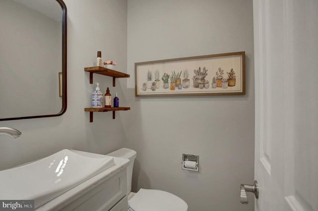 13 VICTORIA WAY, Camp Hill, PA 17011