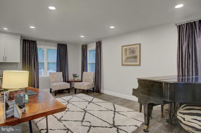 13 VICTORIA WAY, Camp Hill, PA 17011