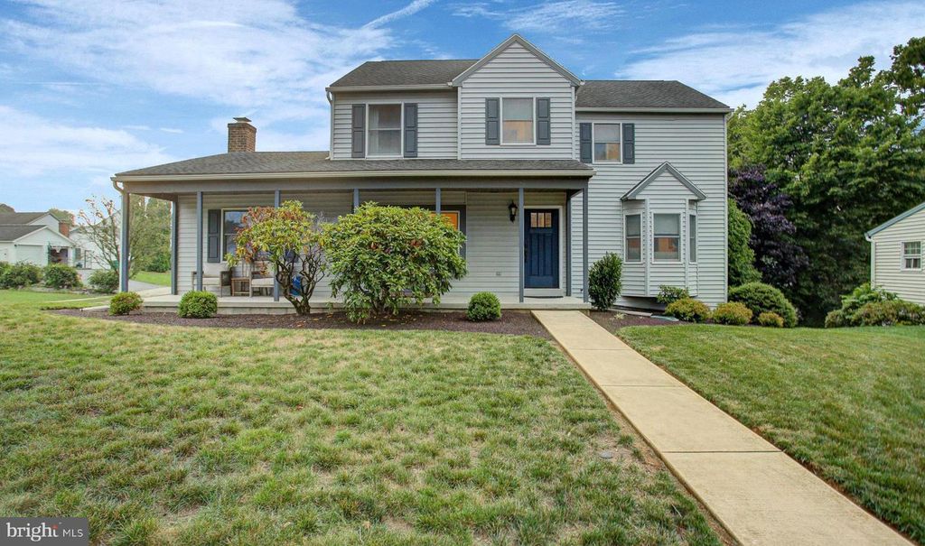 13 VICTORIA WAY, Camp Hill, PA 17011