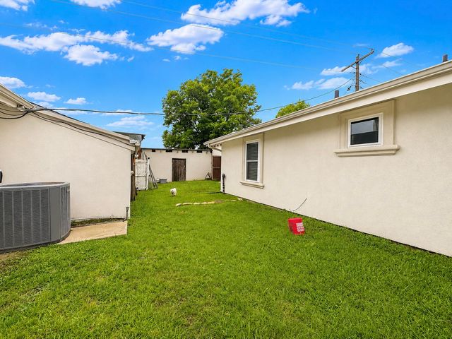 245 Harris Road, East Tawakoni, TX 75472