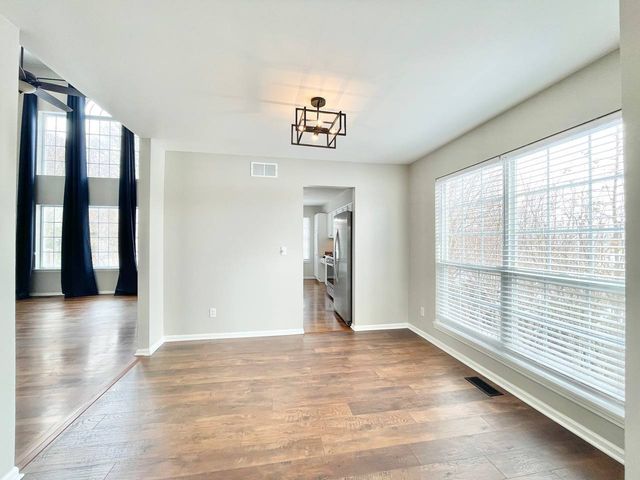 602 Pearces Ford Road, Oswego, IL 60543