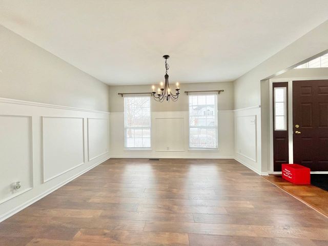 602 Pearces Ford Road, Oswego, IL 60543