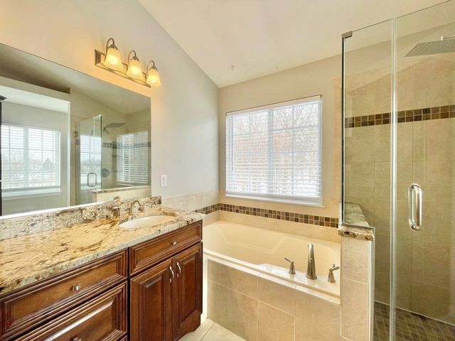 602 Pearces Ford Road, Oswego, IL 60543