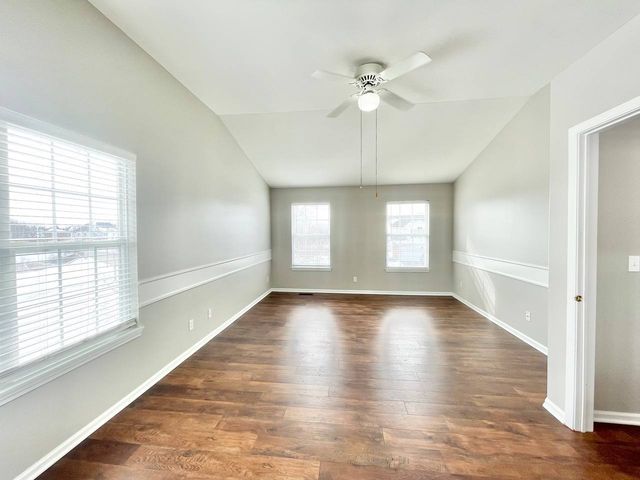 602 Pearces Ford Road, Oswego, IL 60543