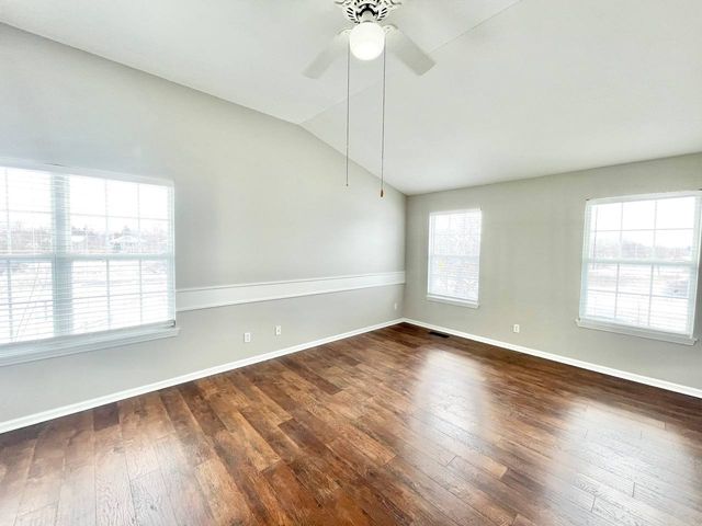 602 Pearces Ford Road, Oswego, IL 60543