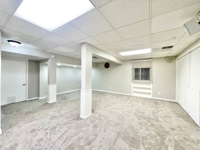 602 Pearces Ford Road, Oswego, IL 60543