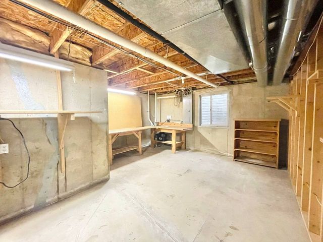 602 Pearces Ford Road, Oswego, IL 60543