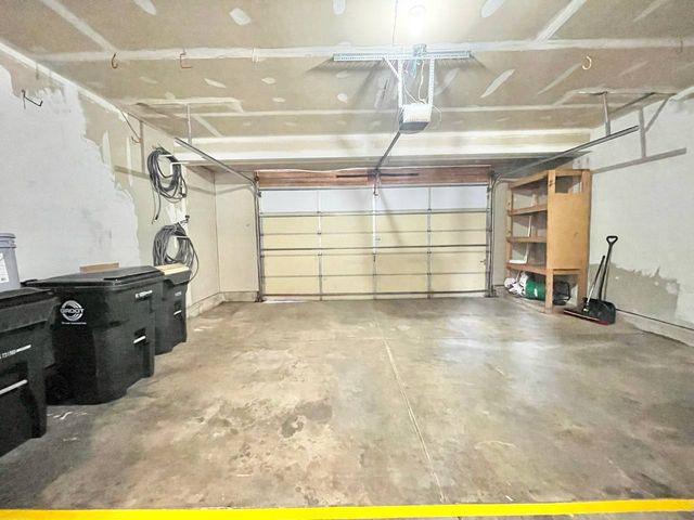 602 Pearces Ford Road, Oswego, IL 60543