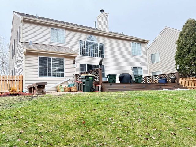 602 Pearces Ford Road, Oswego, IL 60543