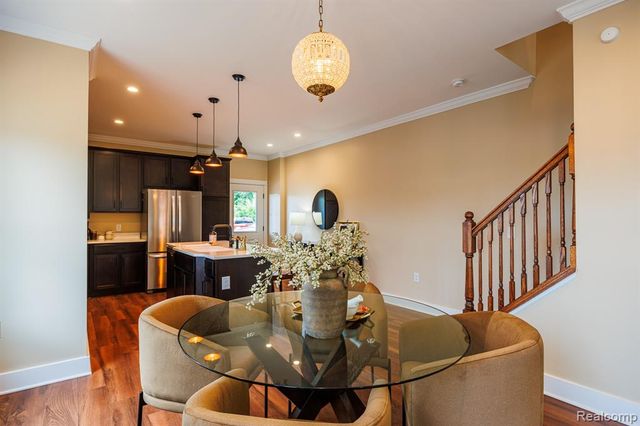 211 W Fifth Avenue, Flint, MI 48502