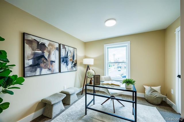 211 W Fifth Avenue, Flint, MI 48502