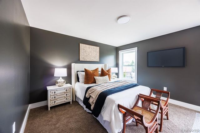 211 W Fifth Avenue, Flint, MI 48502