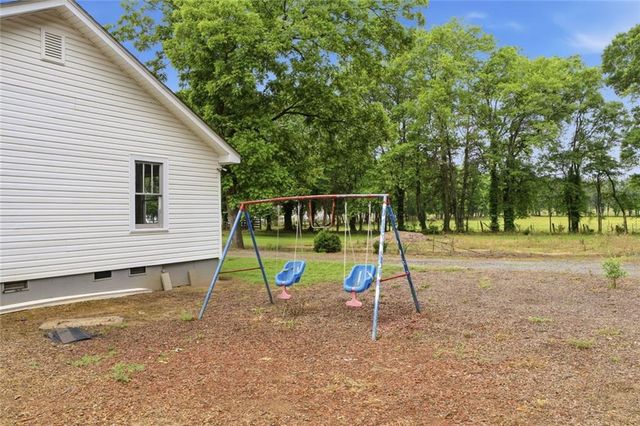75 NE Bert Road NE, Rome, GA 30161