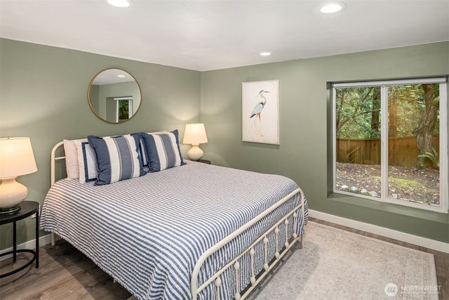 4626 33rd Avenue W, Seattle, WA 98199