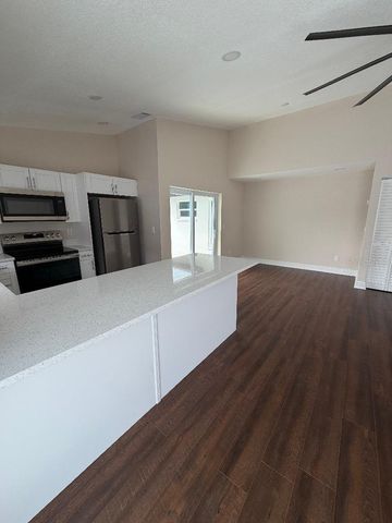 5408 MARLWOOD COURT, Tampa, FL 33624