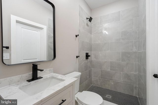 2316 MONROE ST NE, Washington, DC 20018