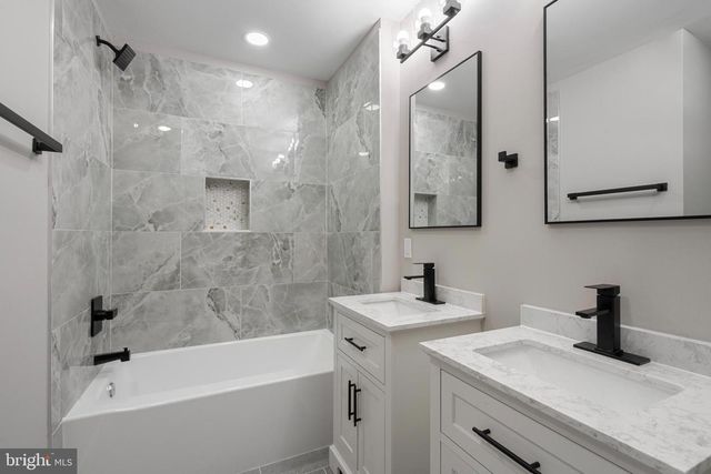 2316 MONROE ST NE, Washington, DC 20018