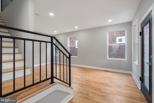 2316 MONROE ST NE, Washington, DC 20018