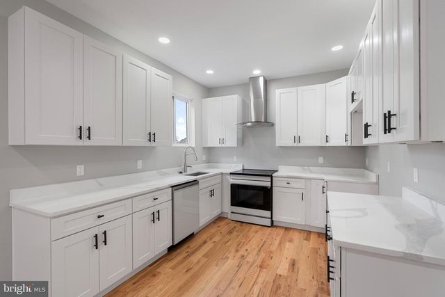 2316 MONROE ST NE, Washington, DC 20018